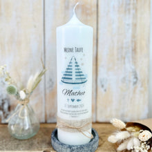 Lade das Bild in den Galerie-Viewer, Taufkerze &quot;Matheo&quot; Wal hell blau mit christlichen Symbolen - personalisiert
