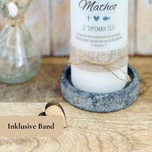 Lade das Bild in den Galerie-Viewer, Taufkerze &quot;Matheo&quot; Wal hell blau mit christlichen Symbolen - personalisiert
