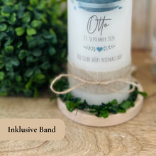 Load image into Gallery viewer, Taufkerze "Otto" Wal hell blau mit christlichen Symbolen - personalisiert
