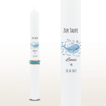 Lade das Bild in den Galerie-Viewer, Taufkerze &quot;Linus&quot; Wal hell blau mit christlichen Symbolen - personalisiert
