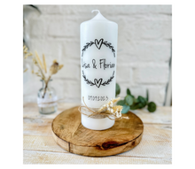 Load image into Gallery viewer, Wedding candle &quot;Zoe&quot; tendril heart minimalist - personalised
