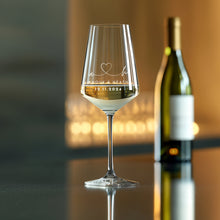 Charger l'image dans la galerie, 2er Set Weinglas personalisiert mit Gravur - Hochzeitsgeschenke mit Name &amp; Datum "Anouk"  Leonardo

