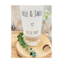 Load image into Gallery viewer, Hochzeitskerze &quot;Nele&quot; Herz minimalistisch - personalisiert
