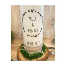 Charger l&#39;image dans la galerie, Hochzeitskerze &quot;Paula&quot; Herzenskranz - personalisiert

