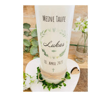 Load image into Gallery viewer, Taufkerze / Konfirmationskerze &quot;Lukas&quot; Herzenkranz - personalisiert
